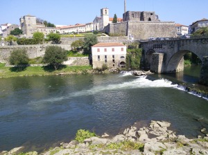 Entering the city of Barcelos